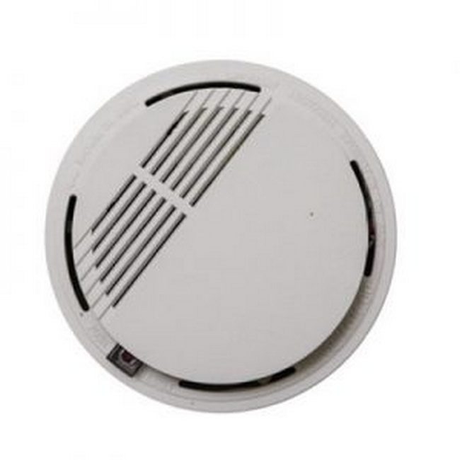 Supplywise smoke detector similar to the Makro white smoke detector with 105mm diameter for home safety.