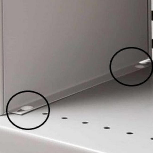 Supplywise bolted shelving shelf clip, similar to the Rs Components white steel shelf clips for uni-angle shelving, pack of 4.