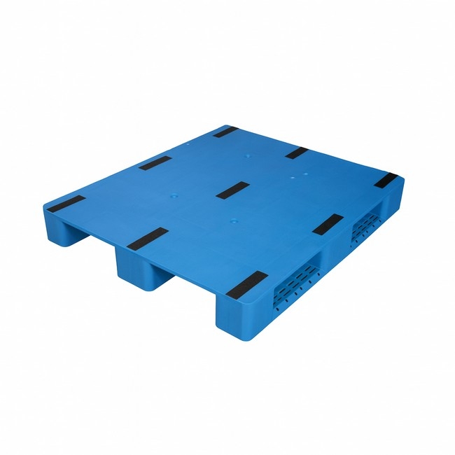 Supplywise high density plastic pallet similar to the Builders Warehouse blue plastic pallet, 120x100 cm, solid top, 4-way entry, 19.5 kg.